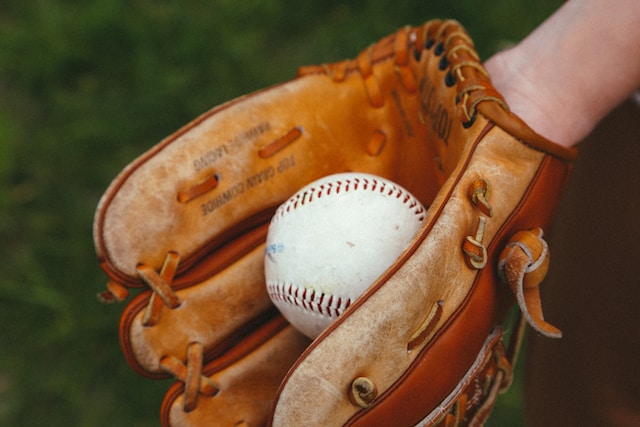 How to break in a baseball glove
